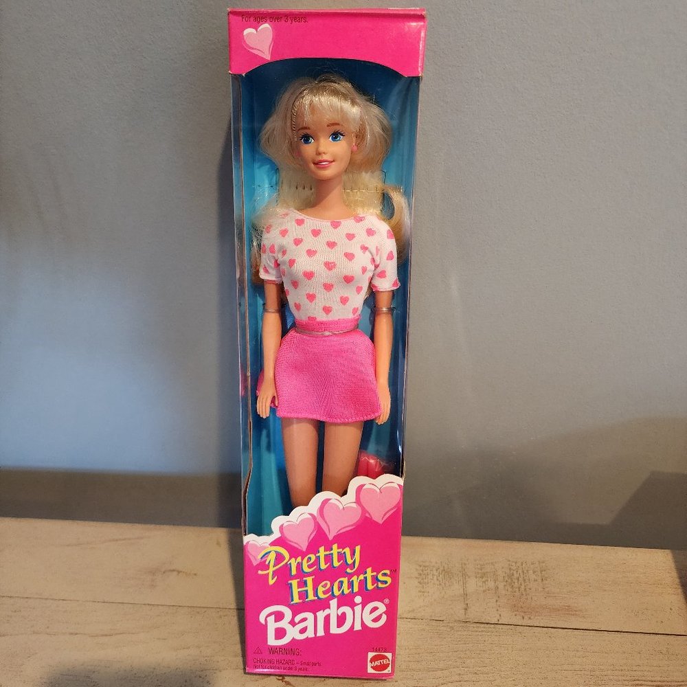 Vintage 1995 Pretty Hearts Barbie NIB